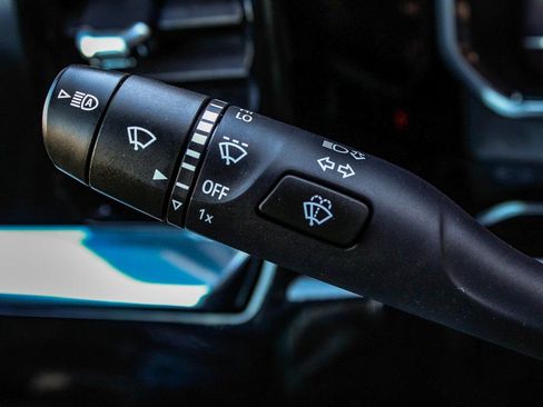 Used 2023 GMC Sierra 1500 Elevation image 26