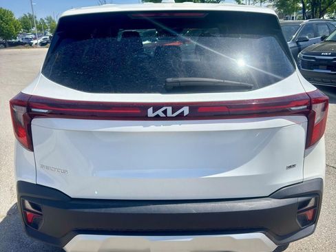 Used 2022 Kia Seltos S FWD image 4