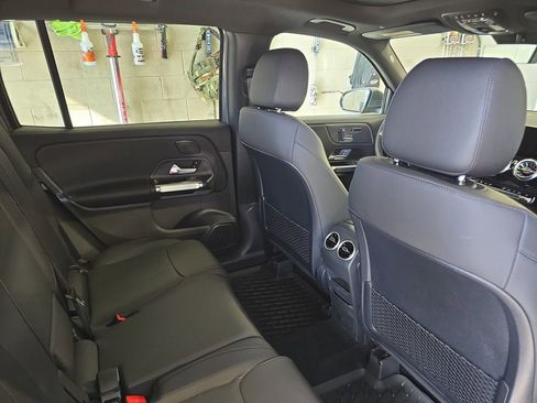 New 2026 Mercedes-Benz GLB 250 image 11