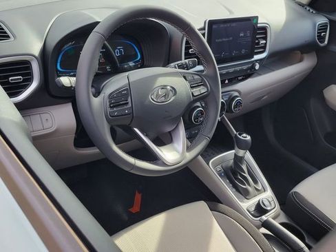 New 2026 Hyundai Venue SEL image 5