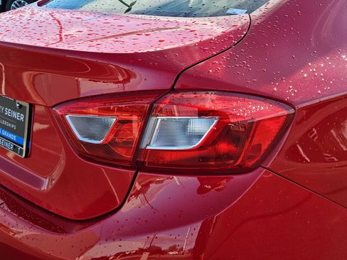 Used 2017 Chevrolet Cruze LS image 13