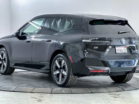 Used 2024 BMW iX xDrive50 w/ Sport Package image 6