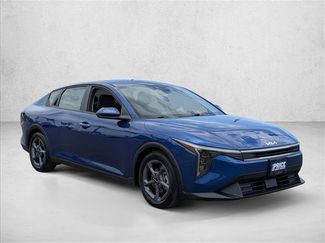 Used 2025 Kia K4 FWD video 3