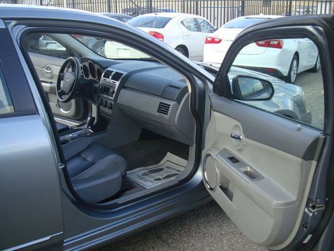 Used 2008 Dodge Avenger R/T image 12
