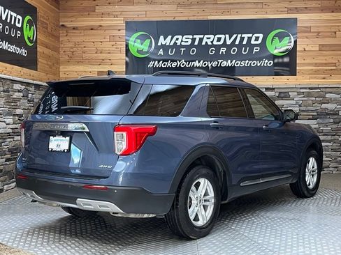 Used 2021 Ford Explorer XLT w/ Equipment Group 202A AWD/4WD image 24