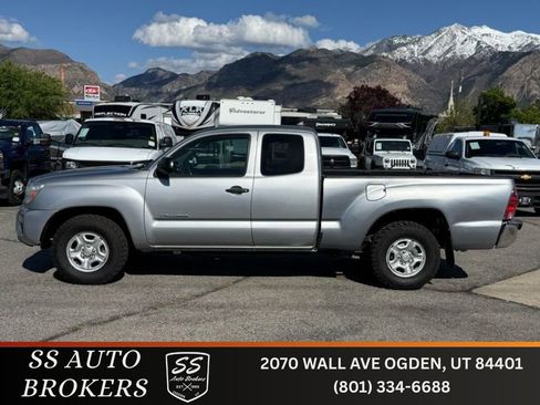 Used 2014 Toyota Tacoma 2WD Access Cab w/ SR5 Package image 1