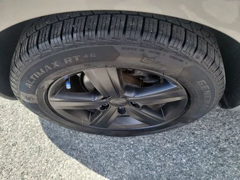 Used 2015 Volkswagen Golf TDI S FWD image 25