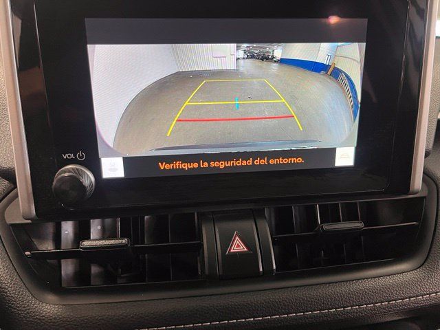 Used 2025 Toyota RAV4 XLE AWD/4WD image 30