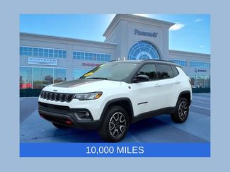 Used 2025 Jeep Compass Trailhawk AWD/4WD video 1