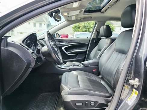 Used 2017 Buick Regal Sport Touring FWD image 15