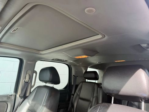 Used 2007 Cadillac Escalade AWD w/ Information Package image 16