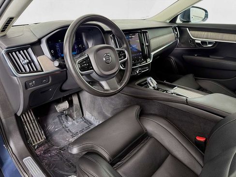 Used 2022 Volvo S90 B6 Inscription w/ Advanced Package image 9