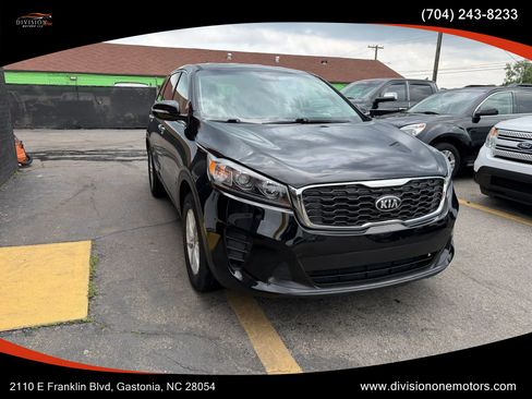 Used 2019 Kia Sorento AWD image 7