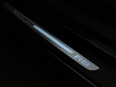 Used 2012 Audi R8 V10 image 20