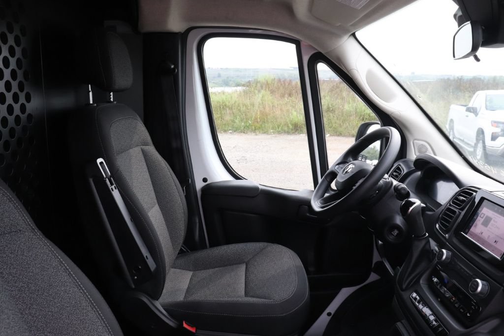 Used 2025 RAM ProMaster 2500 w/ U-Haul Equipment Group FWD image 11