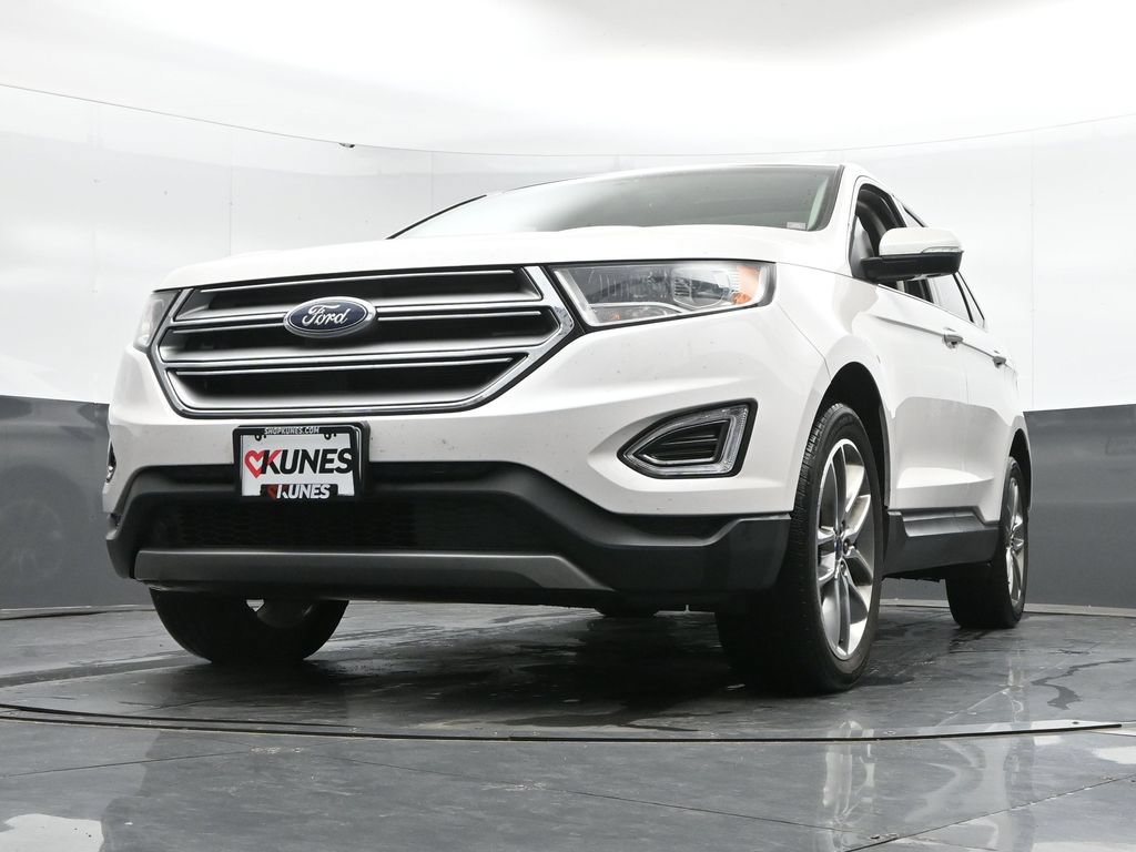Used 2016 Ford Edge Titanium w/ Equipment Group 301A AWD/4WD image 44