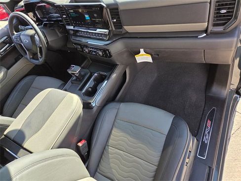 Certified 2025 Chevrolet Silverado 1500 ZR2 w/ Technology Package image 16