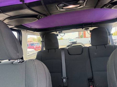 Used 2018 Jeep Wrangler Unlimited Sport S AWD/4WD image 32