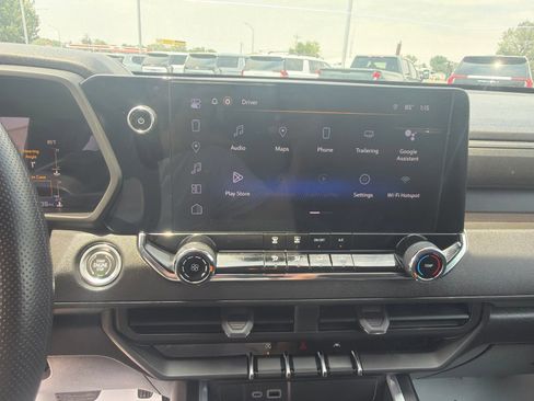 Used 2023 Chevrolet Colorado Trail Boss w/ Technology Package AWD/4WD image 16