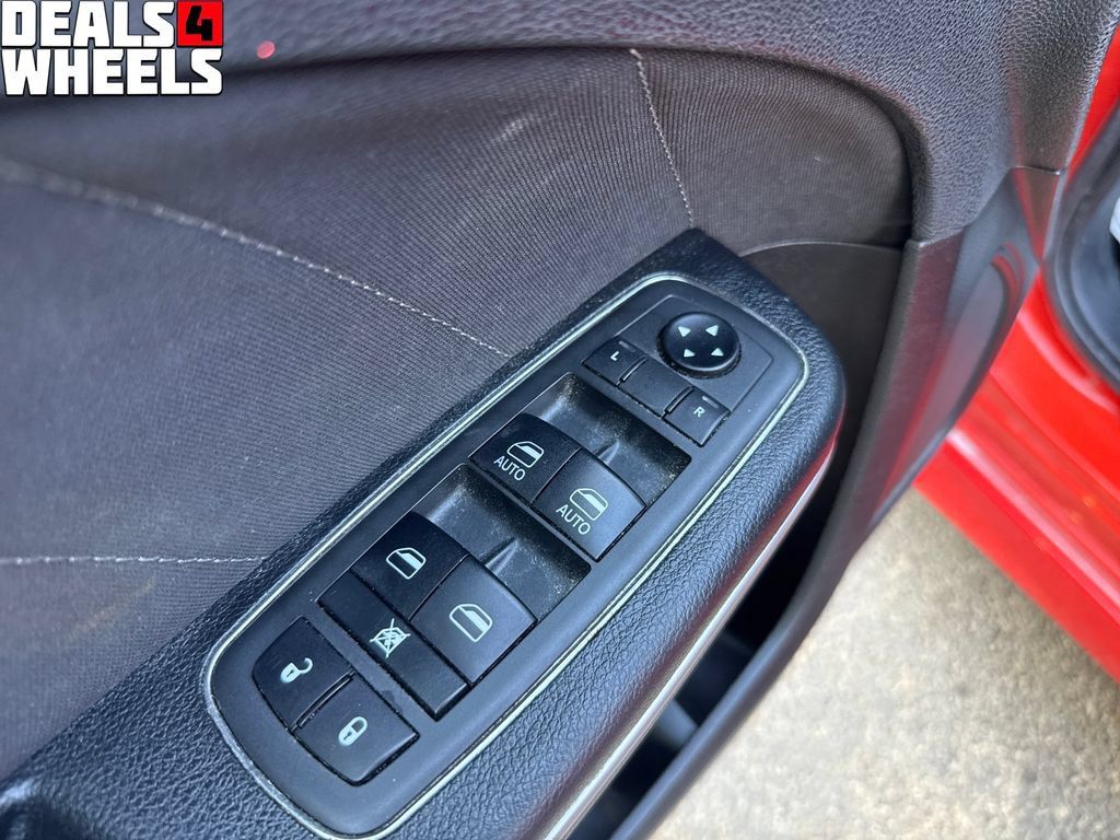 Used 2019 Dodge Charger GT RWD image 11