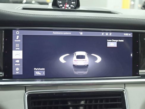 Used 2018 Porsche Panamera Turbo image 22