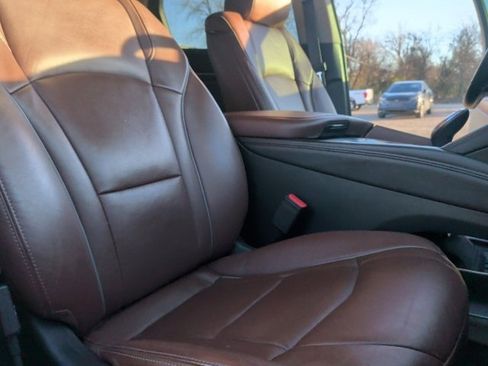 Used 2020 Buick Enclave Avenir w/ Avenir Technology Package image 22