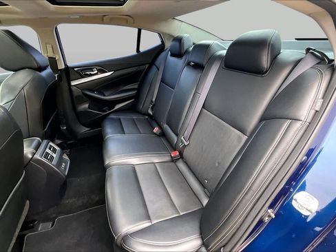 Used 2019 Nissan Maxima 3.5 SL w/ Floor Mat Group FWD image 18