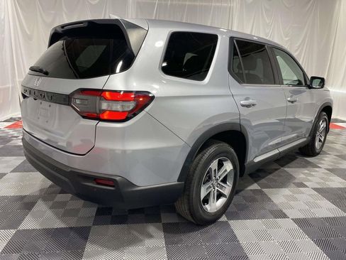 Used 2023 Honda Pilot EX-L image 4