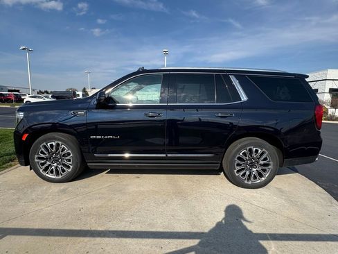 Used 2023 GMC Yukon Denali Ultimate image 3