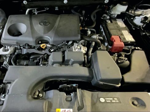 Used 2023 Toyota RAV4 LE image 31