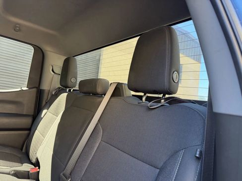 Used 2021 Chevrolet Silverado 1500 LT AWD/4WD image 32