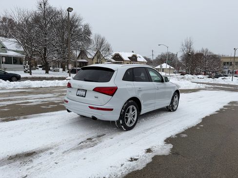 Used 2017 Audi Q5 2.0T Premium Plus w/ Technology Package image 7