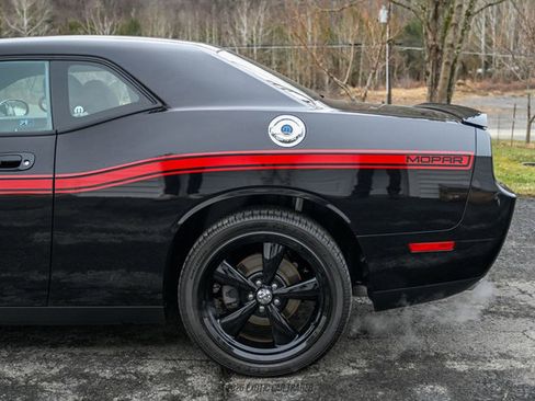 Used 2010 Dodge Challenger R/T w/ Mopar 10 Pkg image 5