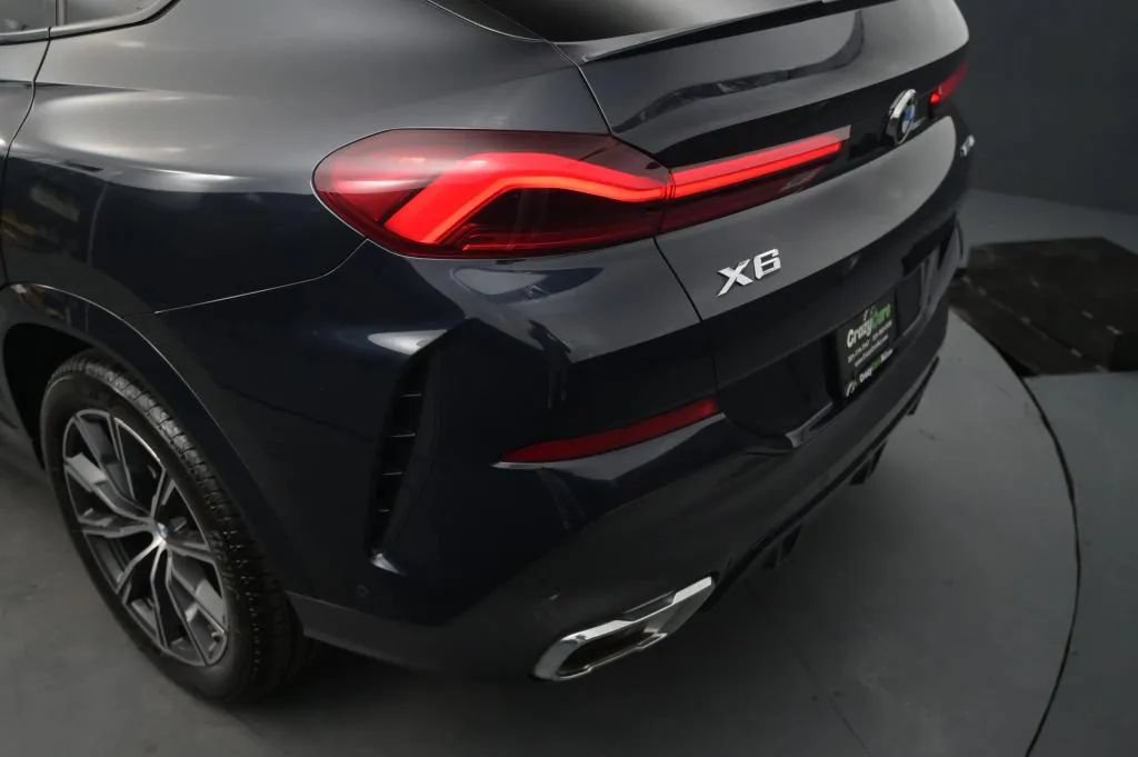 Used 2023 BMW X6 xDrive40i w/ M Sport Package AWD/4WD image 16
