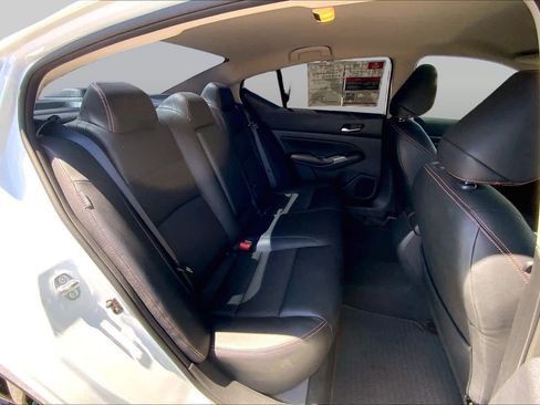 Used 2022 Nissan Altima 2.5 SR FWD image 20
