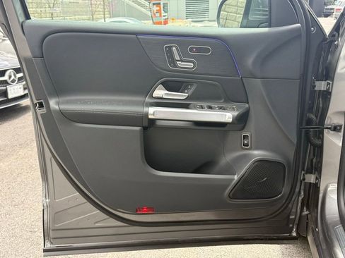 New 2026 Mercedes-Benz GLB 250 4MATIC image 14