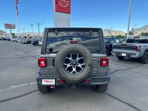 Used 2019 Jeep Wrangler Unlimited Rubicon AWD/4WD image 10