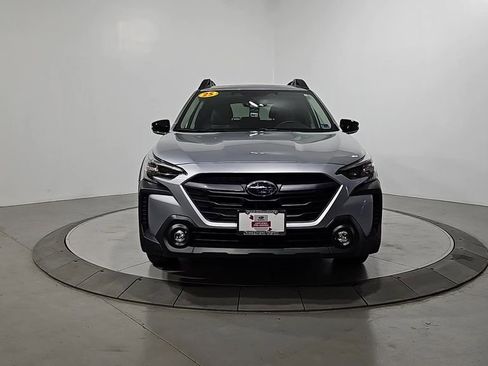 Certified 2025 Subaru Outback Premium AWD/4WD image 9