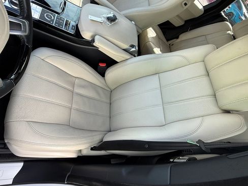 Used 2016 Land Rover Range Rover HSE image 36