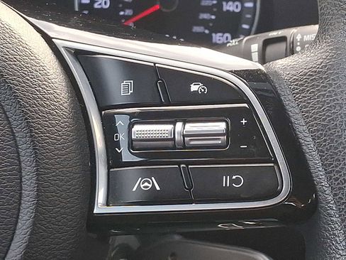 Used 2023 Kia Forte LXS image 21