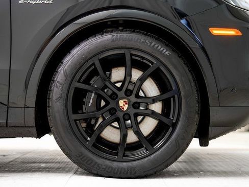 New 2026 Porsche Cayenne S image 30