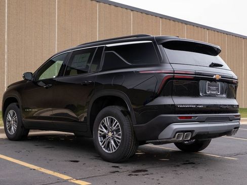 New 2026 Chevrolet Traverse LT w/ Driver Confidence Package image 7