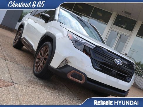 Used 2025 Subaru Forester Sport AWD/4WD image 7