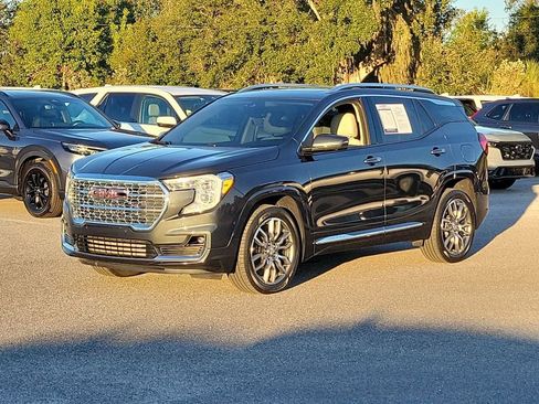 Used 2022 GMC Terrain Denali w/ Denali Premium Package image 8