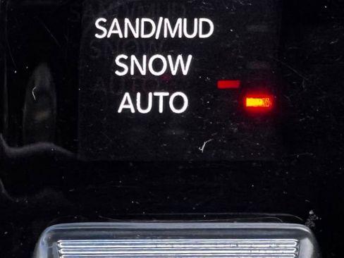 Used 2025 Jeep Compass Limited AWD/4WD image 8