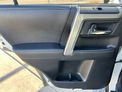 Used 2020 Toyota 4Runner SR5 Premium AWD/4WD image 24