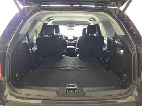 Used 2023 Ford Explorer XLT w/ Equipment Group 202A AWD/4WD image 13