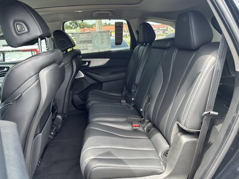 Used 2025 Acura MDX w/ Technology Package FWD image 18