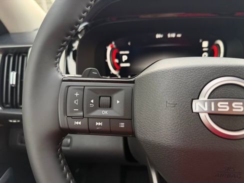 New 2026 Nissan Pathfinder SL AWD/4WD image 18