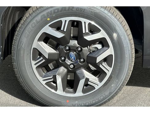 Used 2026 Subaru Forester Premium AWD/4WD image 24